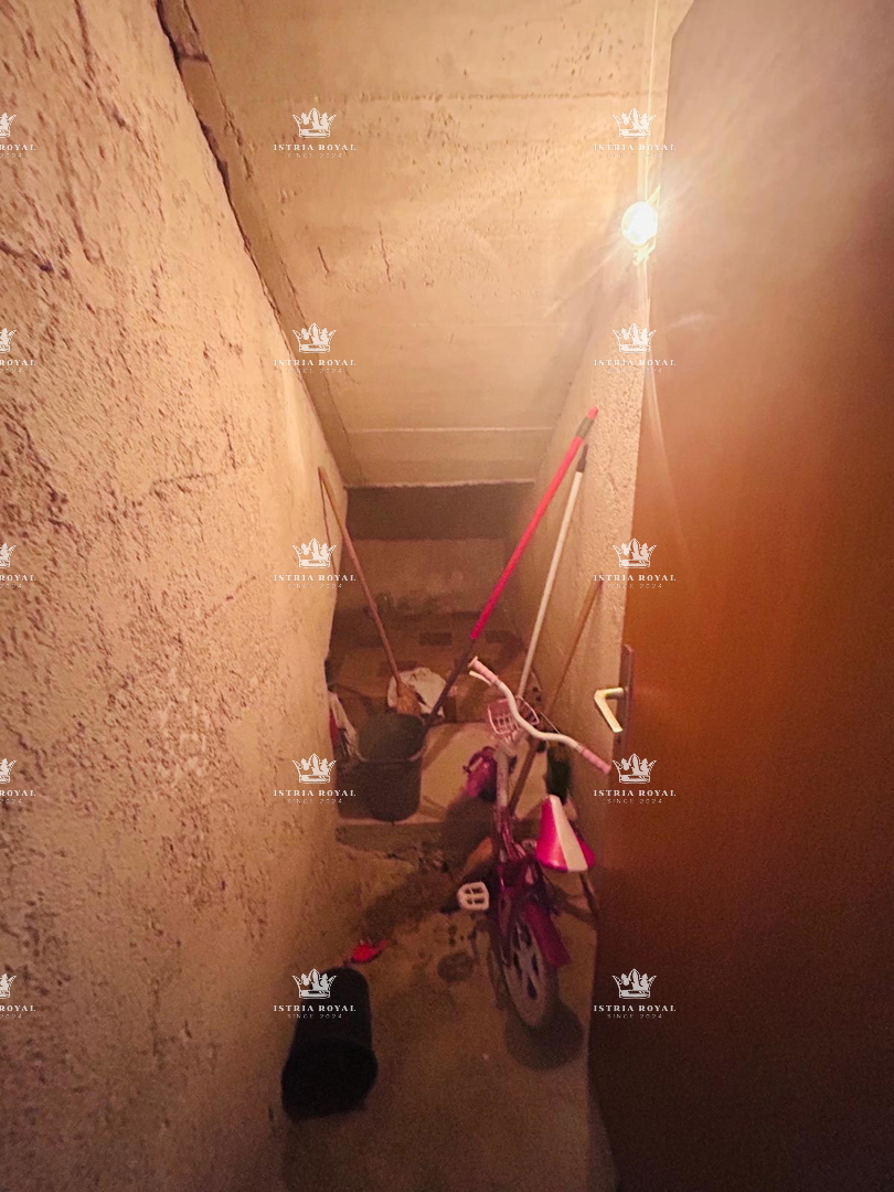 Hiša z razgledom na morje na območju Istre – 170 m² bivalne površine na 665 m² zemljišča | Cena: 250.000 €